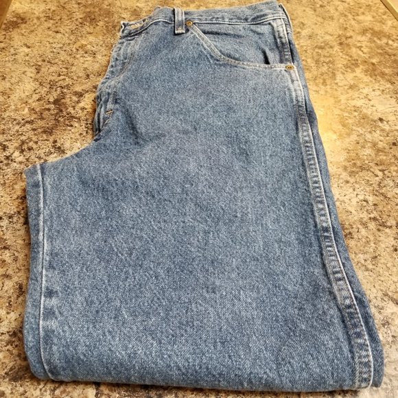 Wrangler Authentic Stonewashed Relaxed Fit Jeans  Size 36 x 30 - Picture 6 of 12